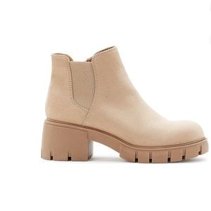 Sand color Madden NYC Lug sole Chelsea booties size 6